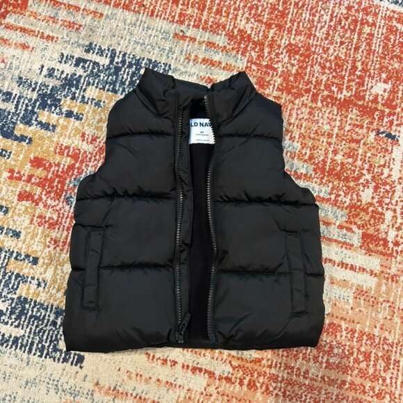 Old Navy Black Vest - 2 T - Water-Resistant Frost-Free Puffer Vest for Baby - Picture 1 of 3